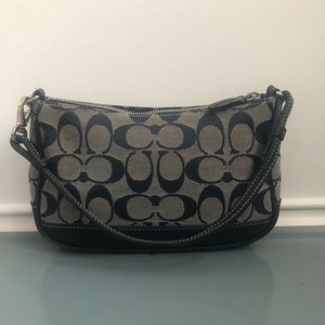 Small coach handbag